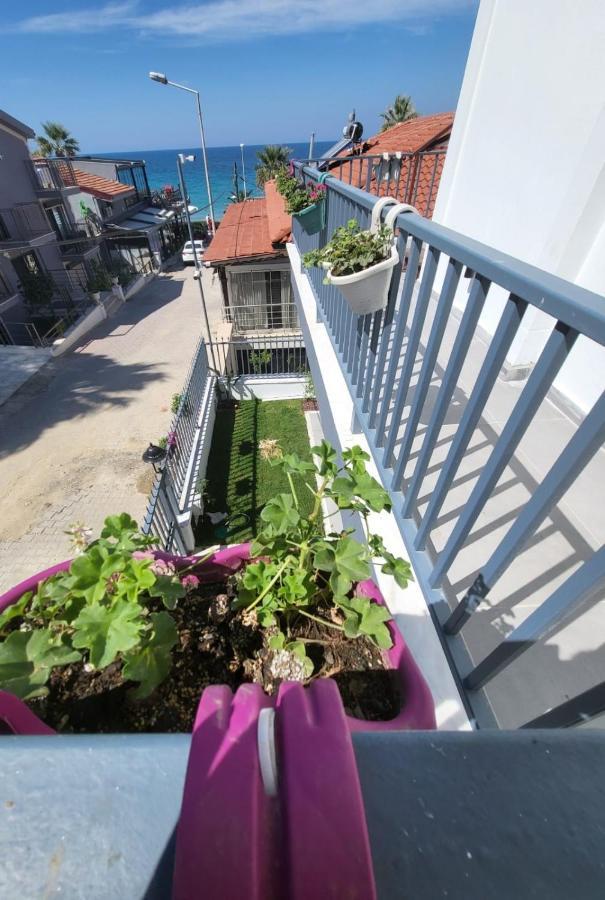 Lulubay Rooms & Suites Kusadası Exterior foto